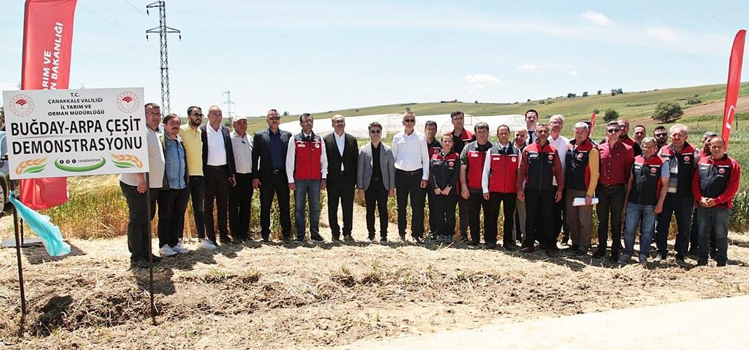 14 ÇEŞİT BUĞDAY, 2 ÇEŞİT ARPA İÇİN TARLA GÜNÜ DÜZENLENDİ