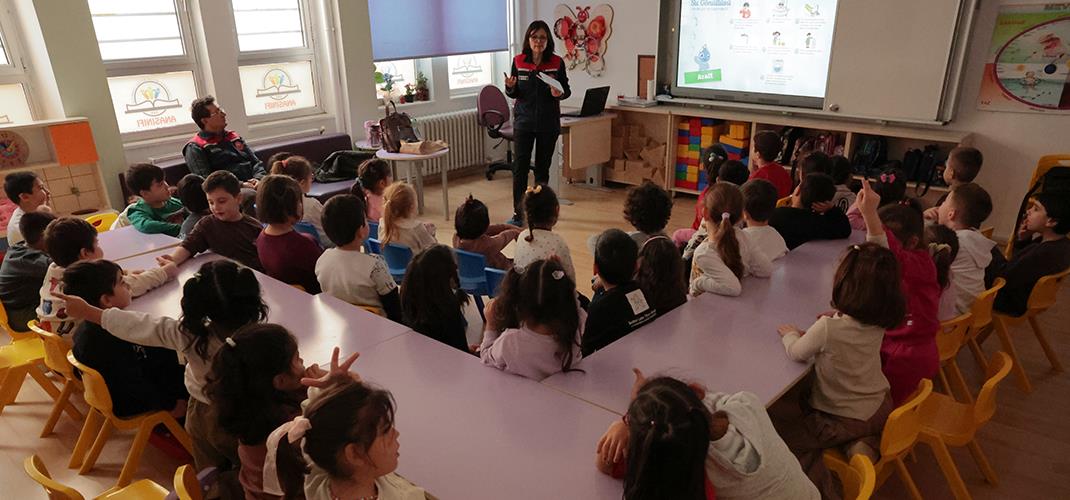 GELECEĞİN SU GÖNÜLLÜLERİ YETİŞİYOR